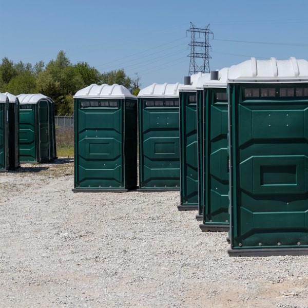 can the event toilet be customized with branding or logos